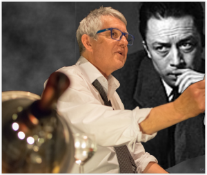 Photo l etranger avec camus en portrait